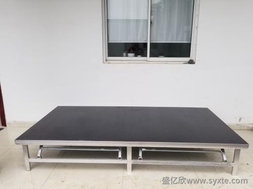 鋼鐵折疊舞臺